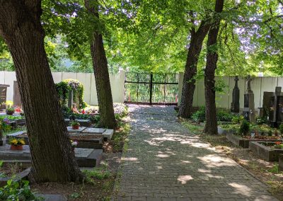 Vokovický hřbitov