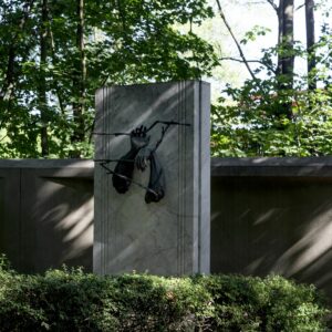 Vycházky v dubnu 2026: tři oblíbené hřbitovy