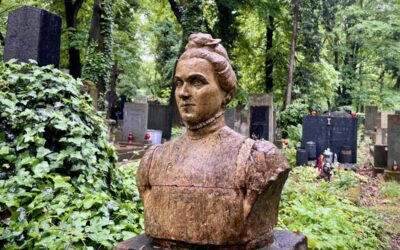 Procházky v březnu: za ženami na Olšany, za přírodou do Ďáblic